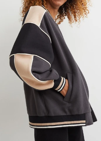 Темно-серая демисезонная куртка H&M