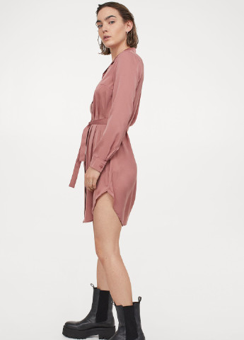 Светло-розовое кэжуал платье рубашка H&M однотонное