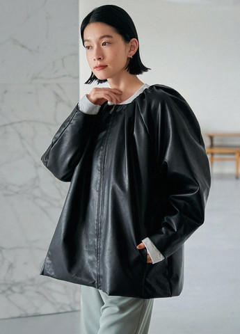 Черная демисезонная куртка SHEIN