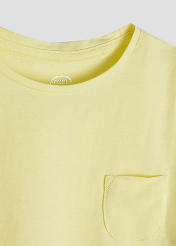 Светло-желтая летняя футболка Cool Club