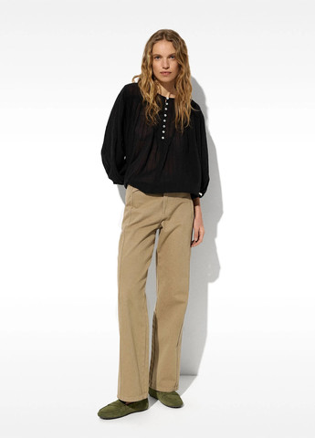 Чорна блуза з баскою Parfois