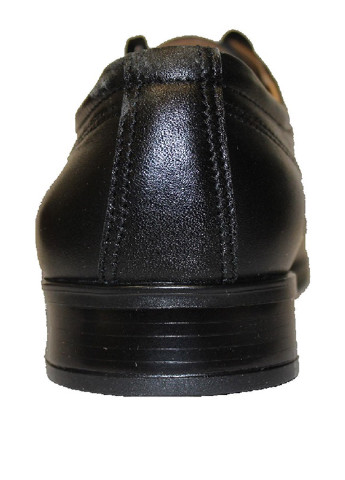 Черные туфли со шнурками Marco Piero
