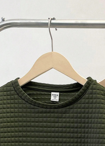 Комбинированный летний комплект (2 футболки, шорты) SHEIN