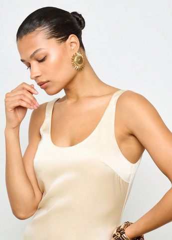 Кремовое кэжуал платье платье-майка SHEIN однотонное