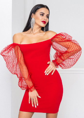 Красное коктейльное платье с открытыми плечами Larionoff однотонное