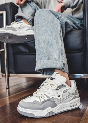 Белые демисезонные кроссовки SHEIN