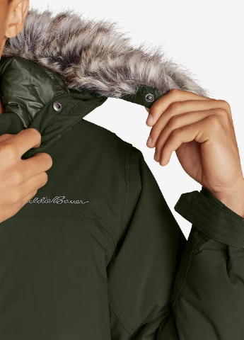 Темно-зелена демісезонна куртка Eddie Bauer