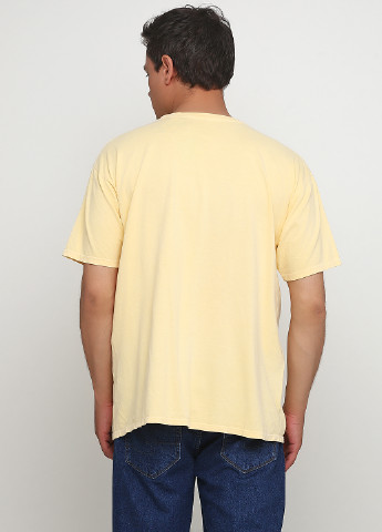 Светло-желтая летняя футболка Blue 84