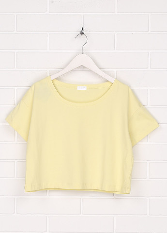 Желтая летняя футболка Primark
