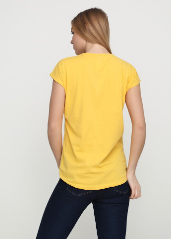Желтая летняя футболка Diyamor