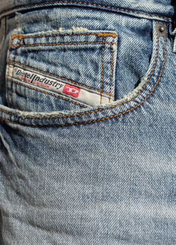 Голубые демисезонные прямые джинсы Diesel