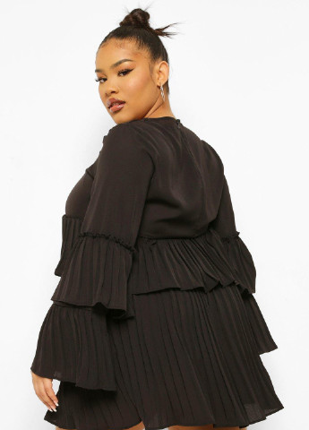 Черное платье Boohoo