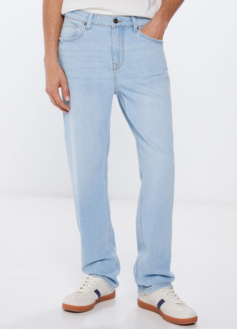 Светло-голубые демисезонные регюлар фит джинсы Springfield