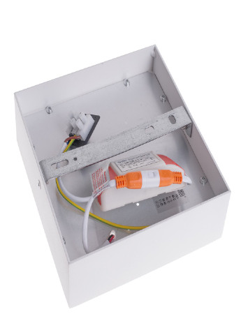 FLF-84 15W NW WH LED накладної світильник Brille (185914258)