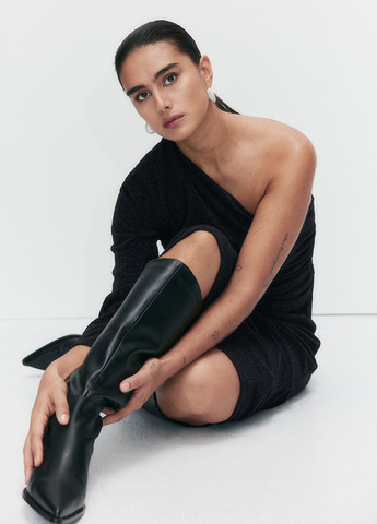 Чорна вечірня, кежуал сукня на одне плече H&M однотонна