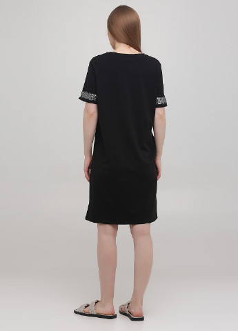 Черное кэжуал платье платье-футболка Monte Cervino с надписью