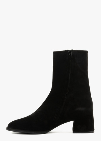 Осенние ботинки Le'BERDES без декора из натуральной замши