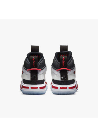 Черно-белые демисезонные кроссовки Jordan