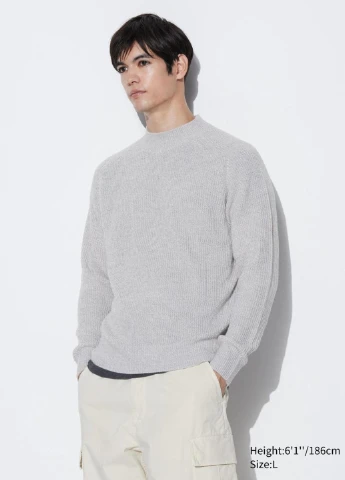 Серый демисезонный свитер Uniqlo