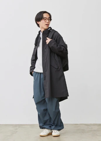 Серый демисезонный свитер Uniqlo