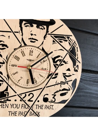 Годинник настінний з дерева «11.22.63» 7Arts (253566525)