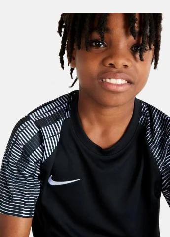 Чорна демісезонна футболка dh8369-010 Nike Dri-Fit Academy
