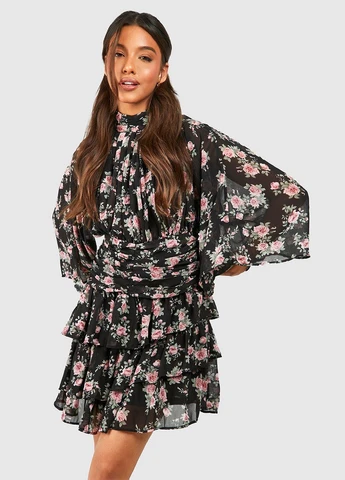 Чорна кежуал сукня кльош Boohoo з квітковим принтом