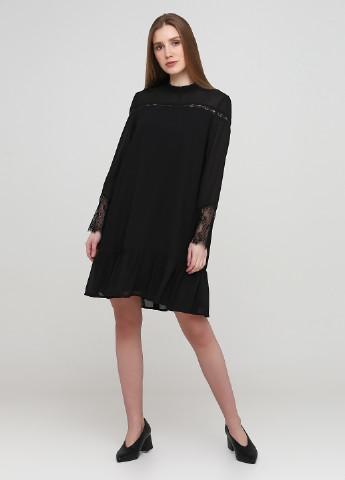 Черное кэжуал платье а-силуэт Collection IRL однотонное