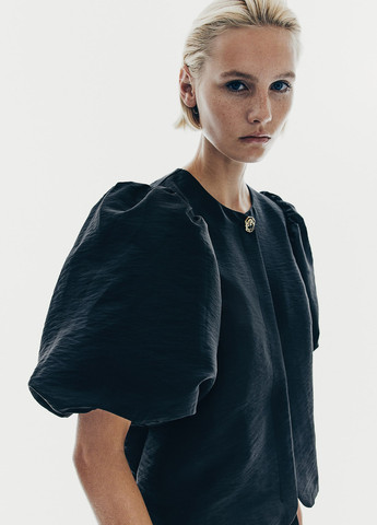 Чёрная блуза H&M