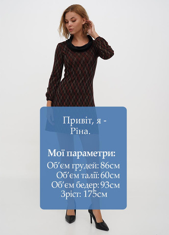 Темно-коричневое кэжуал платье Sassofono с абстрактным узором