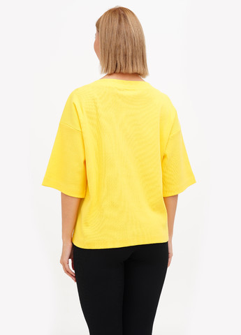 Желтая летняя футболка Aniele