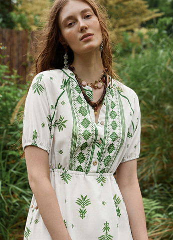 Молочна кежуал сукня а-силует SHEIN з малюнком