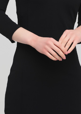 Черное кэжуал платье футляр однотонное Bebe Plus однотонное