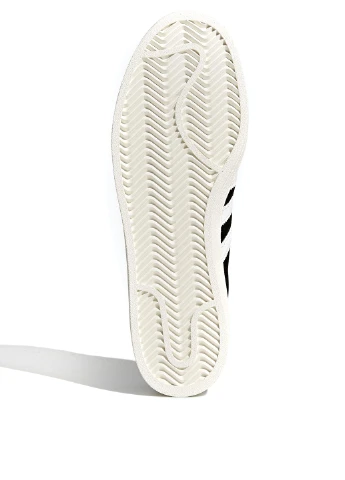 Черные демисезонные кроссовки adidas