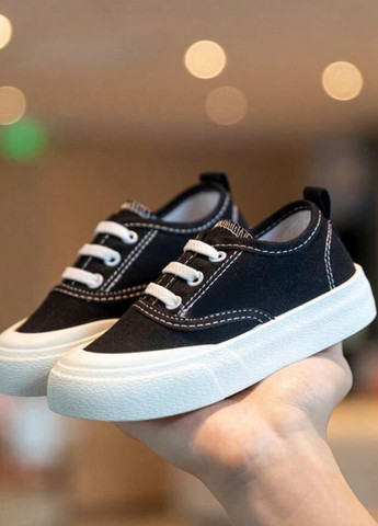 Черно-белые кеды SHEIN