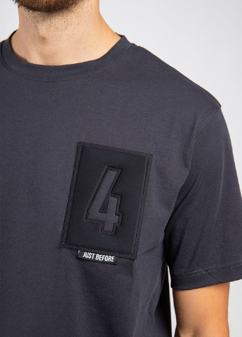 Чорна футболка J.B4 (Just Before)