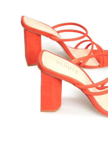 Терракотовые шлепанцы Schutz