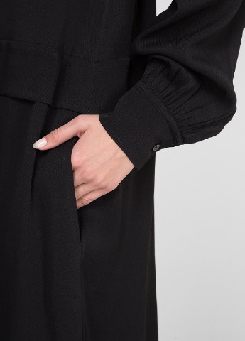 Черное кэжуал платье а-силуэт Calvin Klein однотонное