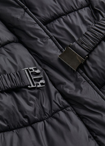 Чорна зимня куртка удлинена H&M