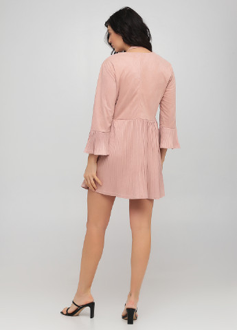 Розовое кэжуал платье плиссированное No Brand однотонное