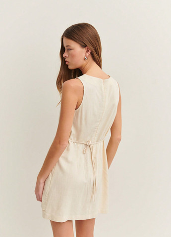 Кремовое кэжуал платье на запах SHEIN однотонное