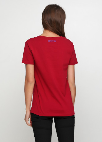 Темно-красная летняя футболка Silvian Heach