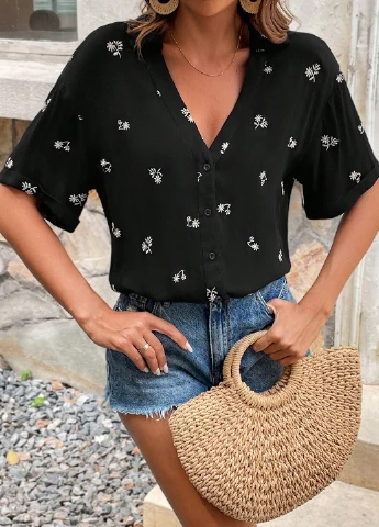 Чёрная блуза SHEIN