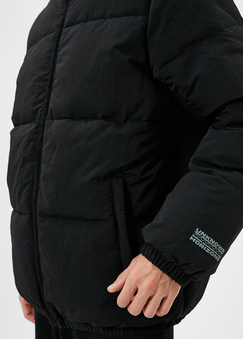 Чорна демісезонна куртка KOTON