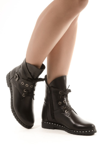 Стильні черевики із натуральної шкіри чорного кольору INNOE ботинки (255103010)