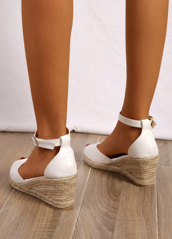 Белые туфли SHEIN с ремешком на плетеной подошве