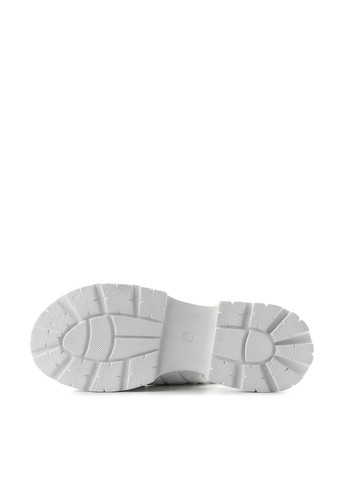 Белые босоножки Ilvi на липучке