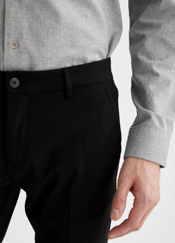 Черные кэжуал демисезонные чиносы брюки DeFacto