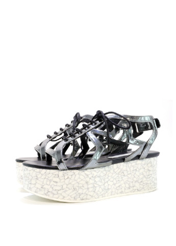 Серебряные босоножки Stella McCartney на платформе на шнурках лаковые английские