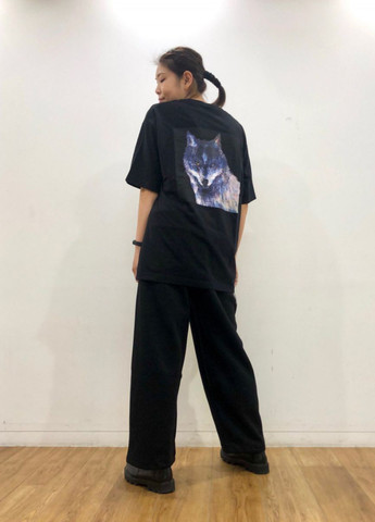 Черная футболка Uniqlo